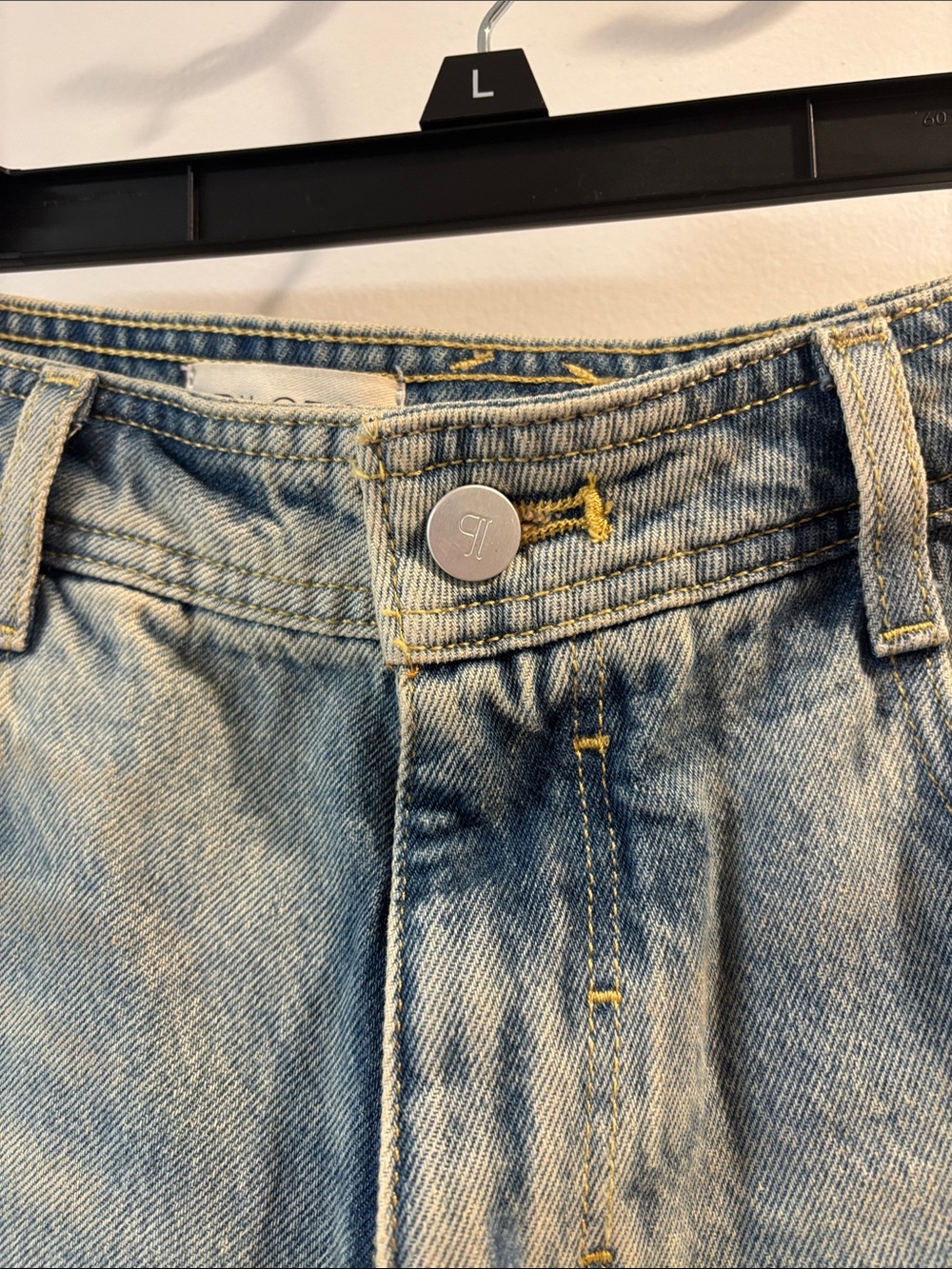 12hr 🔥 flash SALE - Pilcro Anthropologie Women’s Light Blue Jeans Denim Shorts - Picture 2 of 6